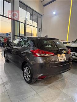 تۆیۆتا یارس